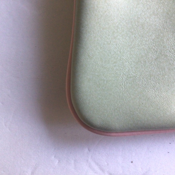 ANTHROPOLOGIE PASTEL FAUX LEATHER BRIDESMAID ZIPPERED POUCH CARD CASE - Picture 6 of 12